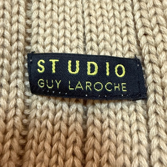 Guy Laroche Wool Scarf – Beige Knit with Real Fur Pom Poms - Picture 8 of 11